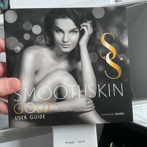 SmoothSkin Gold IPL Hair Removal - Picture 11 of 15